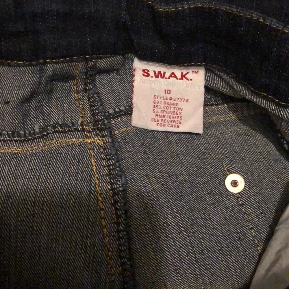 SWAK Capri Jeans Girls Size 10 Denim Blue Silver Belt‎ NWT